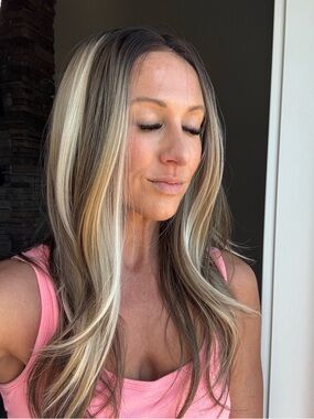 Nerissa Blonde and Ash Brown Chelsey Smith Crowns Wig